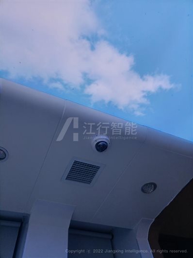 图形用户界面

低可信度描述已自动生成